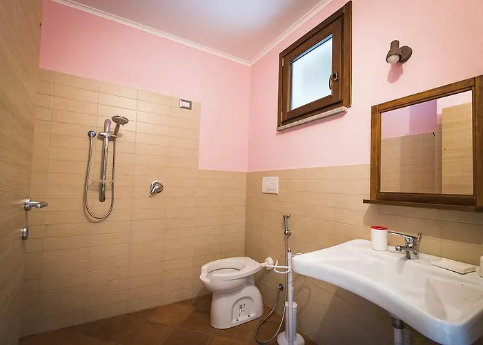 Cascina Di Sotto Alloggio per agriturismo *